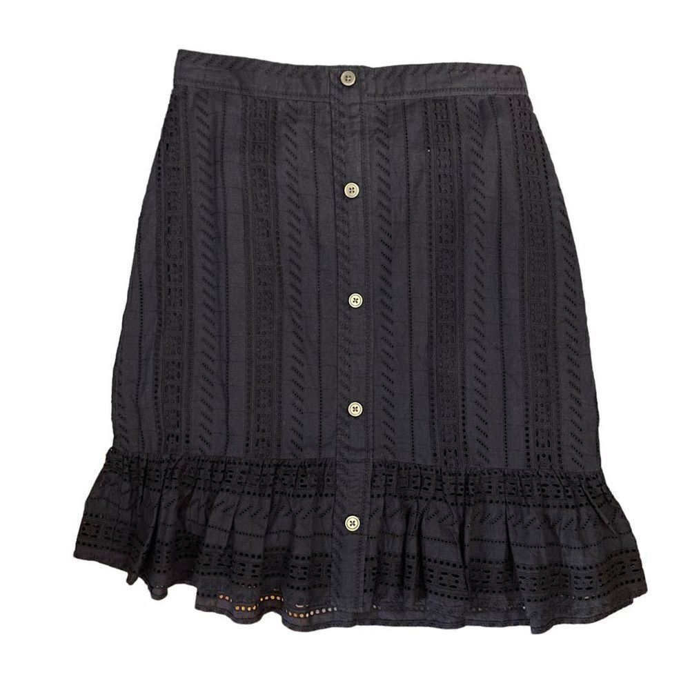 Loft NWT button front fit and flair skirt Eyelet detail size 6